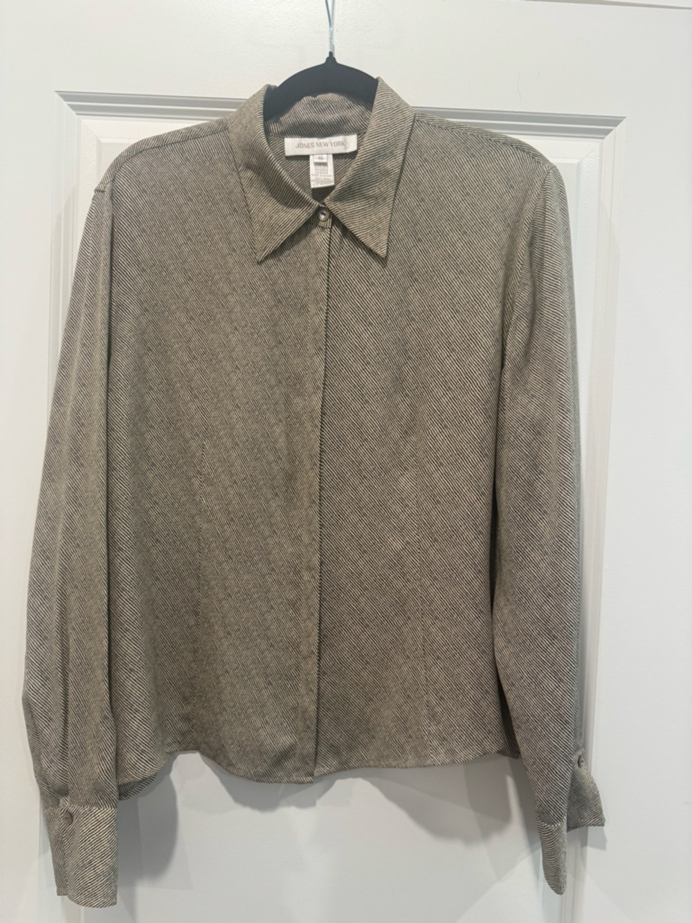 Jones New York Men's Herringbone Button-Down Shirt in Gray and Black